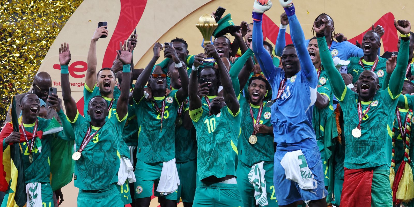 Após confusão, Senegal é campeão da Copa Africana de futebol Após confusão, Senegal é campeão da Copa Africana de futebol