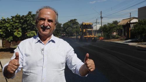 Prefeitura dá início a reperfilamento que vai recuperar 400 quadras de Cascavel Prefeitura dá início a reperfilamento que vai recuperar 400 quadras de Cascavel