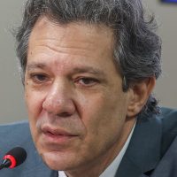 Haddad propõe que Banco Central fiscalize fundos de investimentos Imagem referente a Haddad propõe que Banco Central fiscalize fundos de investimentos