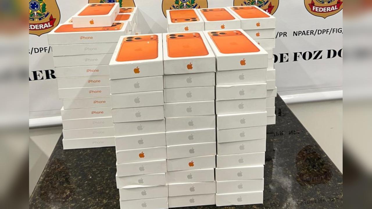 PF frustra envio de mais de R$ 1 milhão em iPhones no Aeroporto de Foz PF frustra envio de mais de R$ 1 milhão em iPhones no Aeroporto de Foz