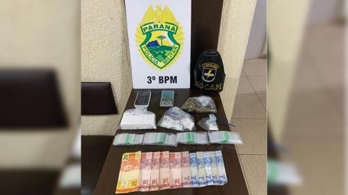 Ação da Polícia Militar resulta na apreensão de drogas e prisão em Pato Branco Ação da Polícia Militar resulta na apreensão de drogas e prisão em Pato Branco