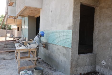 Com avanço das obras da nova USF Lago Azul, atendimentos terão mudanças temporárias Com avanço das obras da nova USF Lago Azul, atendimentos terão mudanças temporárias