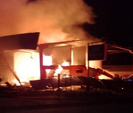 Explosão e fogo em construtora deixam ferido e mobilizam socorristas em Chopinzinho 
