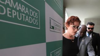 Itália julga extradição de Carla Zambelli, nesta terça-feira