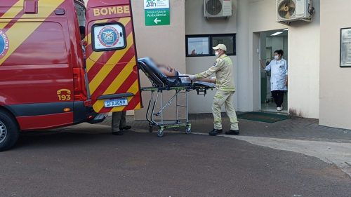 Motociclista fica ferida após queda no bairro Morumbi, em Cascavel Motociclista fica ferida após queda no bairro Morumbi, em Cascavel