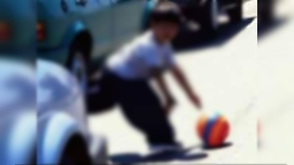 Criança de 2 anos é atropelada após atravessar rua para buscar brinquedo e motorista é preso no PR