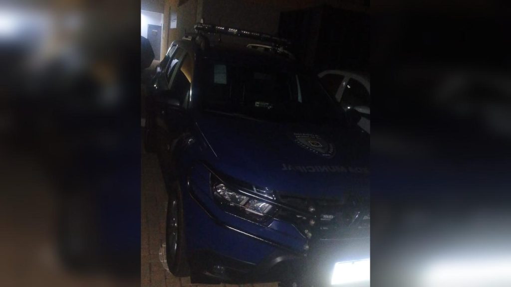 Criança de 10 anos presencia agressão à mãe: marido some após violência em Cascavel