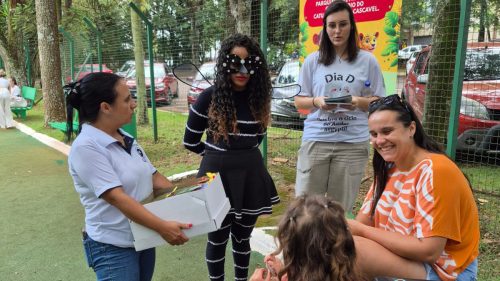 Saúde faz ações lúdicas com foco em informar as crianças sobre combate ao Aedes aegypti Saúde faz ações lúdicas com foco em informar as crianças sobre combate ao Aedes aegypti