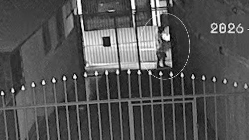 Furto de fios é registrado por câmera de segurança no bairro Cascavel Velho Furto de fios é registrado por câmera de segurança no bairro Cascavel Velho