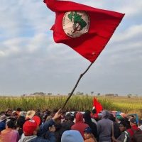 Imagem referente a Lula participará de encerramento do Encontro Nacional do MST na sexta