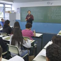 Imagem referente a Piso do magistério tem reajuste de 5,4% e vai a R$ 5,1 mil em 2026