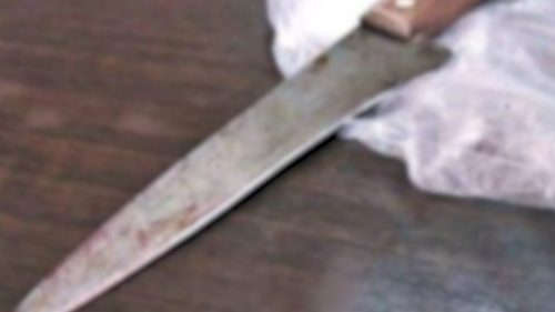 Homem é esfaqueado em indústria após suspeita de traição em Medianeira Homem é esfaqueado em indústria após suspeita de traição em Medianeira