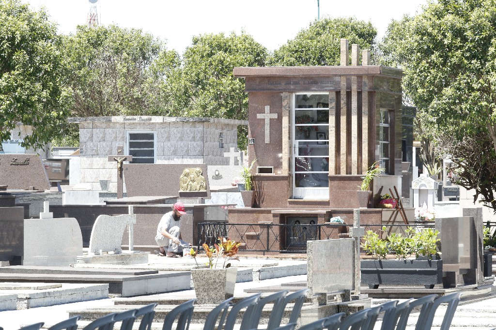 Acesc determina obrigatoriedade de cadastro para empresas que prestam serviços nos cemitérios de Cascavel