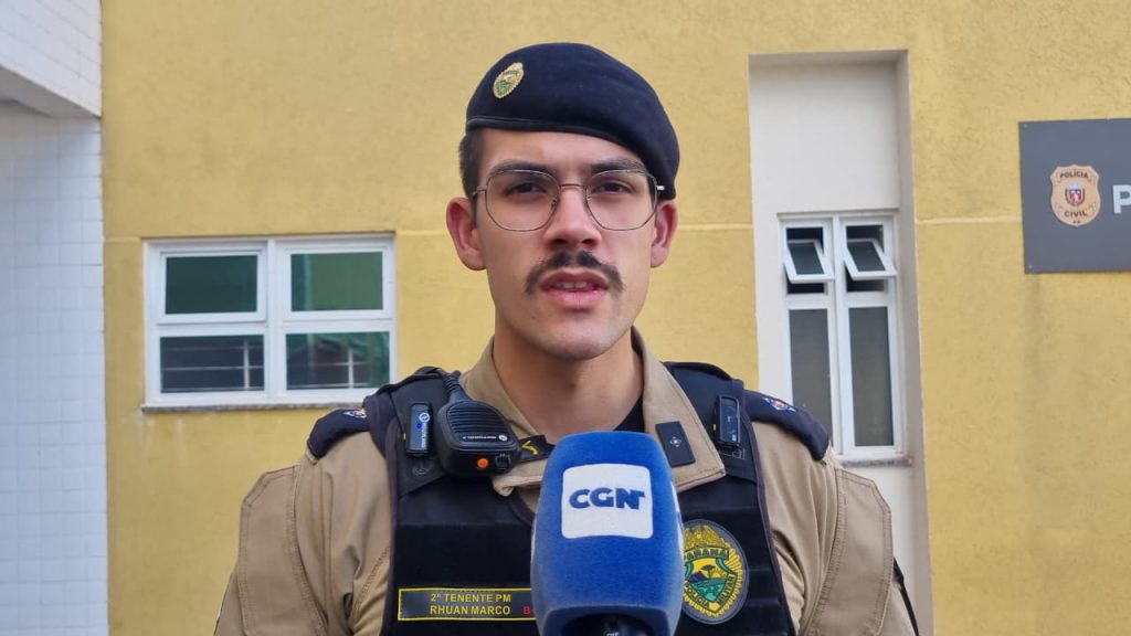 Tenente detalha apreensão de cocaína e R$ 8 mil no Universitário