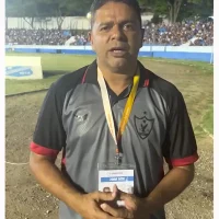 Morre Ronan Tyezer, técnico do Águia de Marabá Sub-20, após acidente Imagem referente a Morre Ronan Tyezer, técnico do Águia de Marabá Sub-20, após acidente