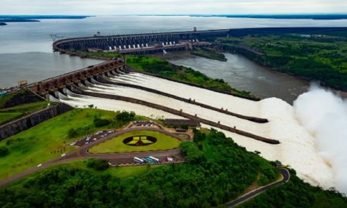 Royalties da Itaipu somam R$ 1,381 bilhão e beneficiam 347 municípios Royalties da Itaipu somam R$ 1,381 bilhão e beneficiam 347 municípios