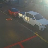 Imagem referente a Câmeras flagram furto de caminhonete Hilux no Bairro Neva