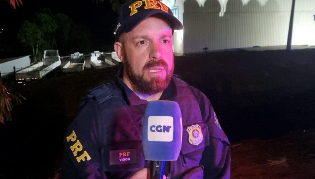 PRF comenta apreensão de maconha após perseguição na BR-277; EcoSport foi roubada no RS PRF comenta apreensão de maconha após perseguição na BR-277; EcoSport foi roubada no RS