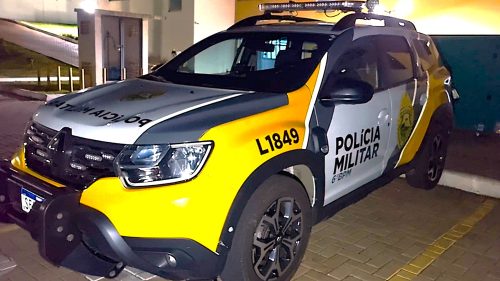 Briga em trailer de lanches leva cliente e funcionária à delegacia