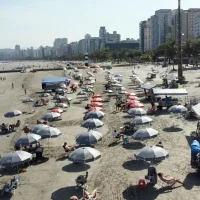 SP: praias perto da capital têm piores condições de balneabilidade Imagem referente a SP: praias perto da capital têm piores condições de balneabilidade