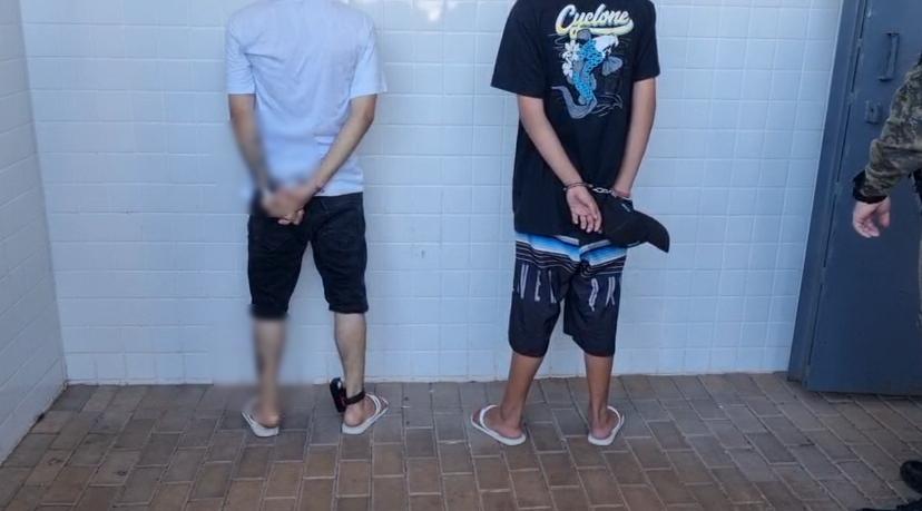 Flagrados com cocaína no Sanga Funda são encaminhados à Delegacia