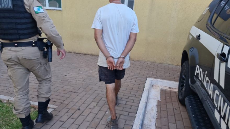 Homem procurado por roubo em Santa Catarina é preso em ponto de venda de drogas no Julieta Bueno, em Cascavel