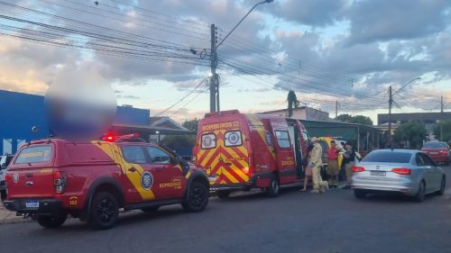 Mulher é agredida com socos e chutes no Bairro Cataratas Mulher é agredida com socos e chutes no Bairro Cataratas