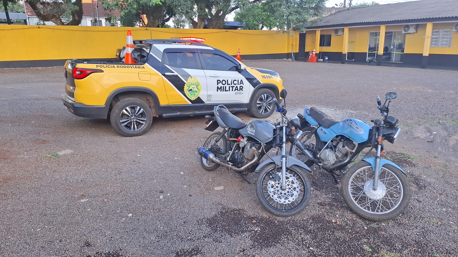 Polícia Rodoviária Estadual flagra infrações de trânsito na PR-180, em Cascavel