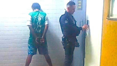 Guarda Municipal detém homem por descumprir medida protetiva no bairro Cancelli Guarda Municipal detém homem por descumprir medida protetiva no bairro Cancelli