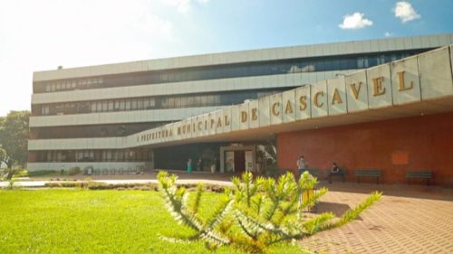 Novo veículo passa a integrar frota oficial visando fortalecer as atividades operacionais do Município Novo veículo passa a integrar frota oficial visando fortalecer as atividades operacionais do Município