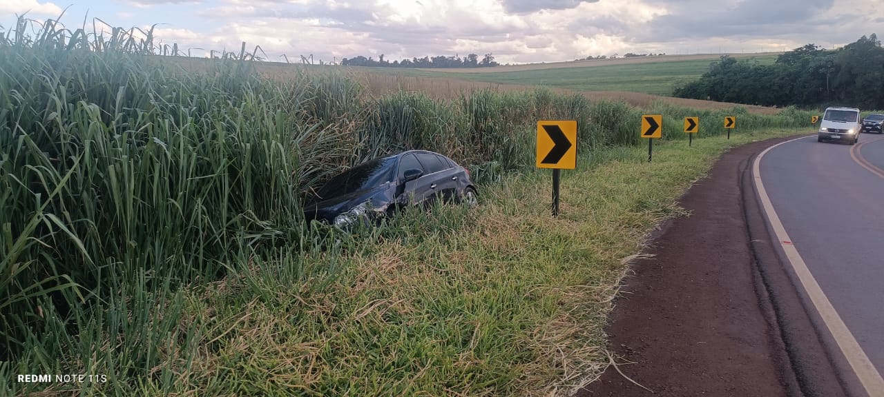 Condutor é detido por embriaguez ao volante após acidente na PR-180