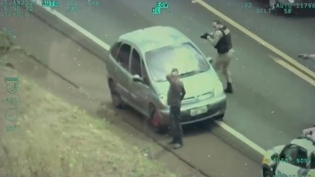 Com apoio do Falcão, PM apreende eletrônicos e veículo em ação contra o descaminho em Toledo