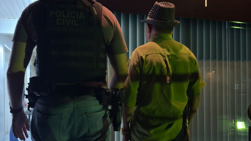 Idoso suspeito de estuprar a própria neta é preso após ser linchado por populares