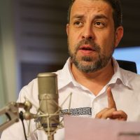 Boulos acredita que fim da escala 6x1 pode ser aprovado neste semestre Imagem referente a Boulos acredita que fim da escala 6x1 pode ser aprovado neste semestre