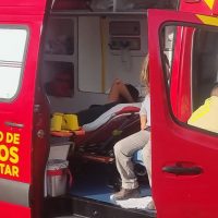 Imagem referente a Homem sofre vários ferimentos em acidente entre motos no Santa Felicidade