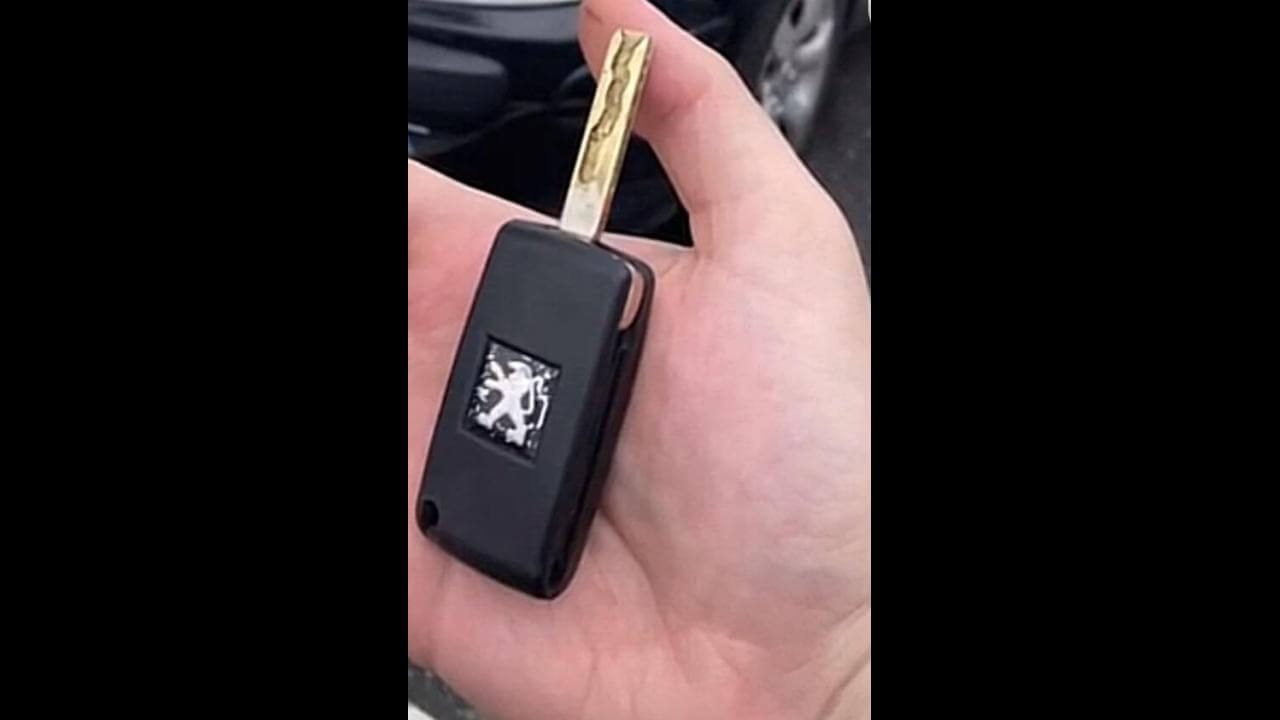 Foi perdido uma chave de carro no bairro Coqueiral Foi perdido uma chave de carro no bairro Coqueiral
