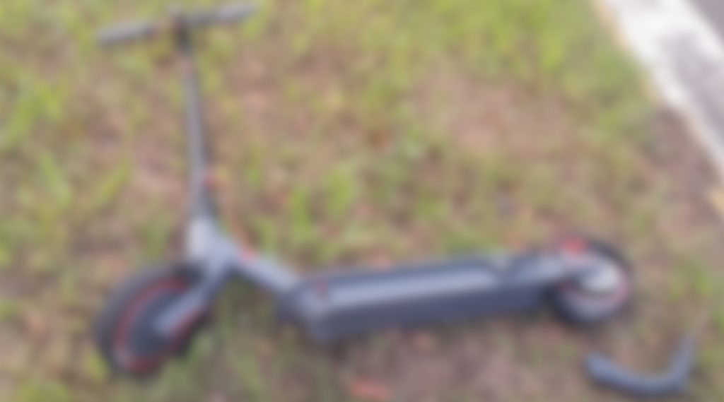 Adolescente de 14 anos fica em estado grave após cair de patinete elétrico no centro de Palotina Adolescente de 14 anos fica em estado grave após cair de patinete elétrico no centro de Palotina