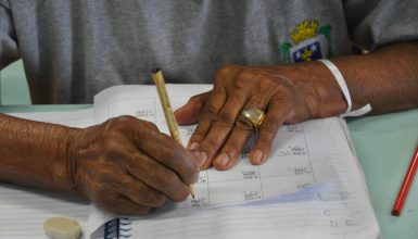 Imagem referente a Prefeitura abre inscrições para Educação de Jovens e Adultos na próxima terça-feira (3)