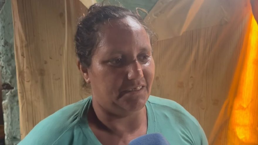 “Temporal desolou minha casa”, conta moradora do Interlagos que protegeu crianças debaixo da mesa enquanto acudia o marido cego