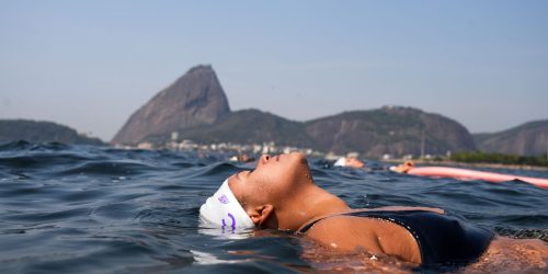 Treinos em grupo na praia devolvem liberdade a pessoas trans no Rio Treinos em grupo na praia devolvem liberdade a pessoas trans no Rio