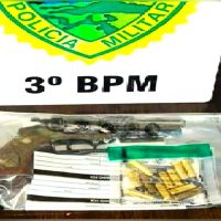 Imagem referente a ROTAM apreende revólver e Homem é preso por porte ilegal de arma de fogo em Pato Branco