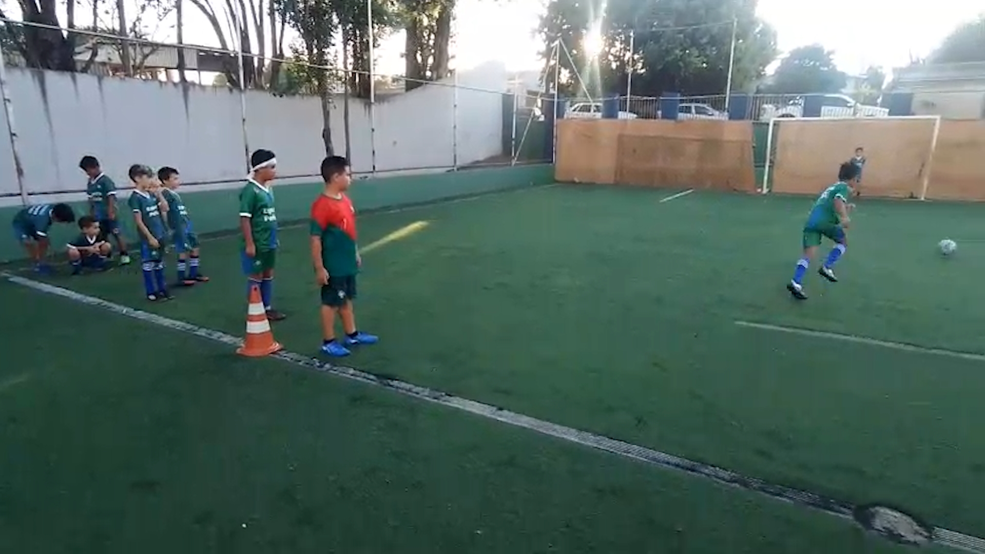 Escolinha de Futebol do Bairro Periolo retoma atividades e abre inscrições
