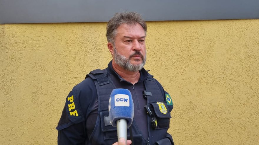 Drogas foram carregadas no Cascavel Velho e no Jardim Itália, diz PRF sobre van recheada com entorpecentes
