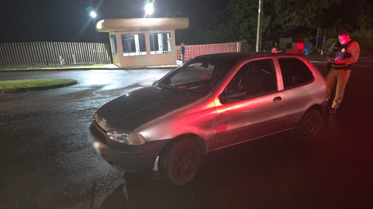 Motorista que fez "borrachão" com Palio em Cascavel recusou o teste do bafômetro