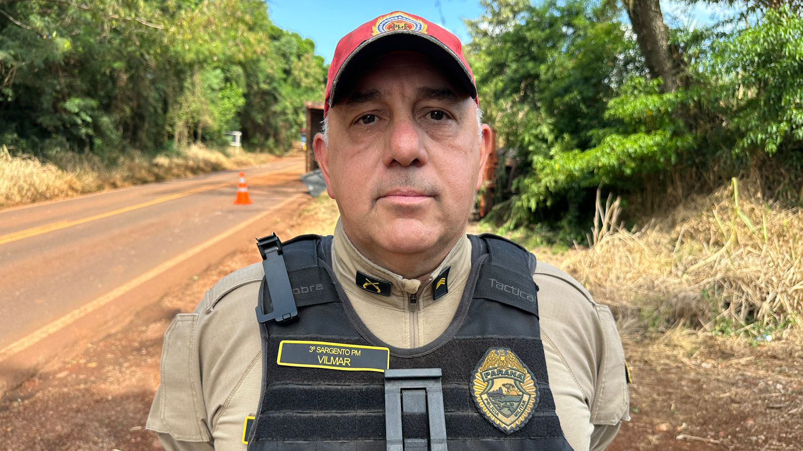 Tombamento na PR-180: Carreta fez “L” após falha mecânica, diz Sargento