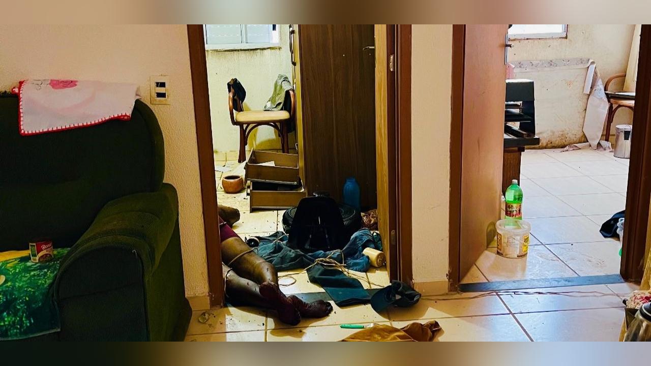 Homem é encontrado morto em apartamento após moradores sentirem mau cheiro em Foz do Iguaçu
