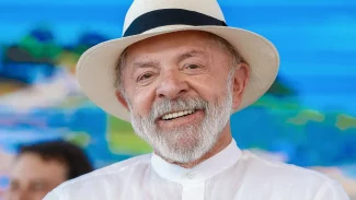 Presidente Lula faz cirurgia de catarata e recebe alta hospitalar