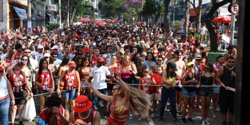Prefeitura de SP estima público de 16,5 milhões de foliões no carnaval Imagem referente a Prefeitura de SP estima público de 16,5 milhões de foliões no carnaval