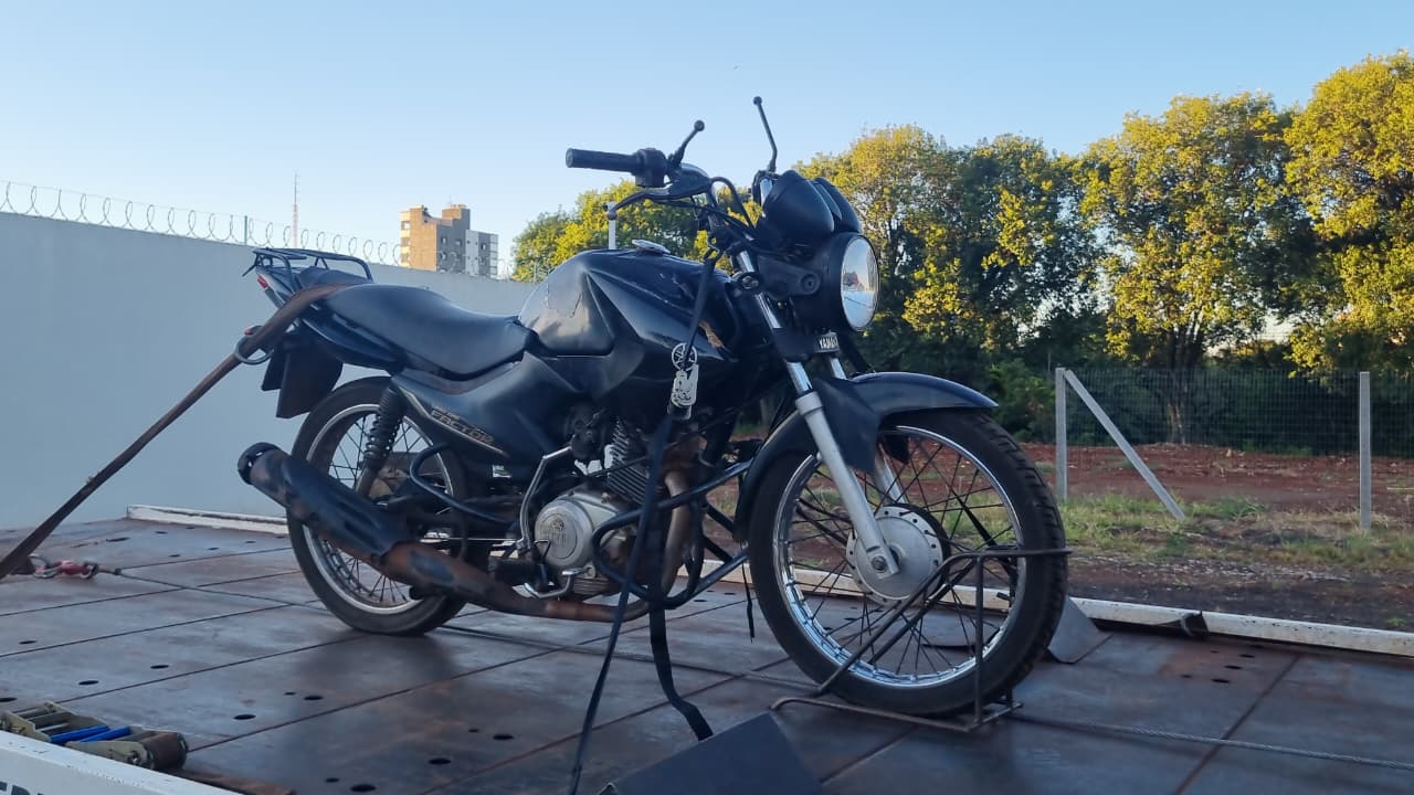 PRF recupera motocicleta furtada e detém dois na BR-369 em Cascavel PRF recupera motocicleta furtada e detém dois na BR-369 em Cascavel