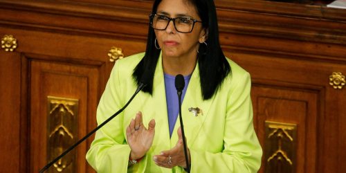 Delcy Rodríguez apresenta proposta de anistia geral na Venezuela Delcy Rodríguez apresenta proposta de anistia geral na Venezuela